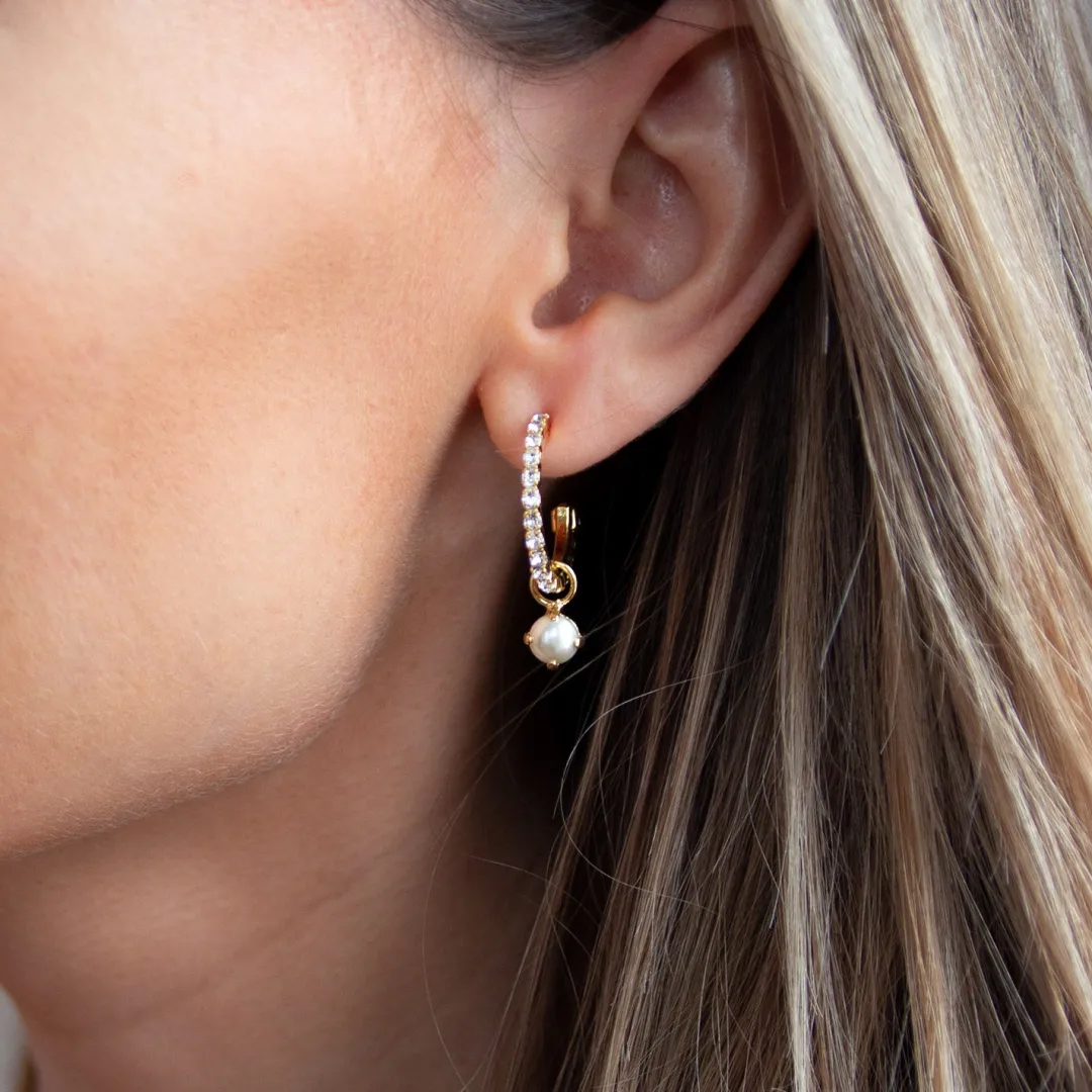 Caroline Svedbom Bella Loop Earrings/Pearl + Crystal Store